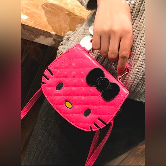 Hello Kitty Cutie Quilted Pink and Black Crossbody Mini Bag 💕 - Picture 3 of 12